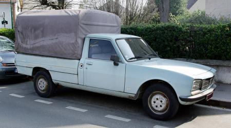 Voiture de collection « Peugeot 504 Pickup »