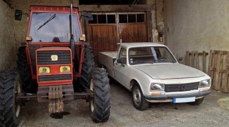 Voiture de collection « Peugeot 504 Pickup »