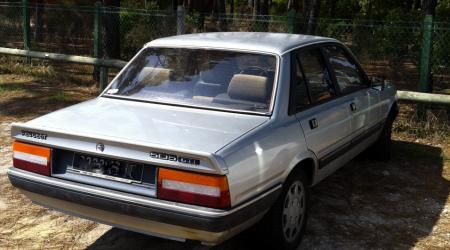 Voiture de collection « Peugeot 505 GTI »