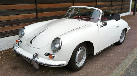 Voiture de collection « Porsche 356 cabriolet »