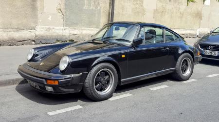 Voiture de collection « Porsche 911 Carrera »