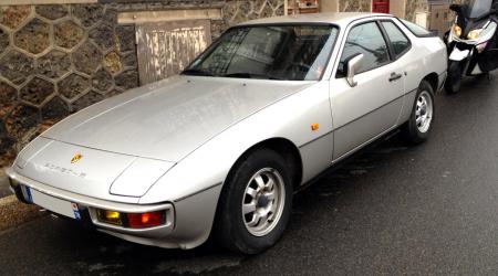 Voiture de collection « Porsche 924 »