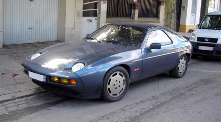 Voiture de collection « Porsche 928 »