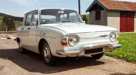 Voiture de collection « Renault 10 »