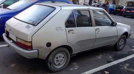 Voiture de collection « Renault 14 GTL »