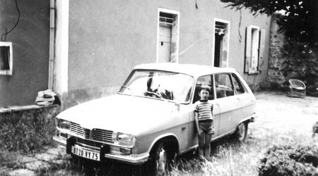 Voiture de collection « La R16 de mes grands parents en 70/71 »