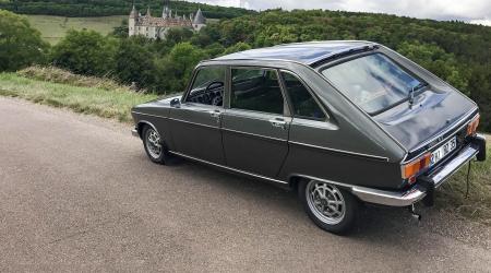 Voiture de collection « Renault 16 TX »