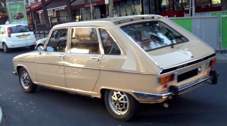 Voiture de collection « Renault 16 TX »