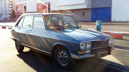 Voiture de collection « Renault 16 TX »