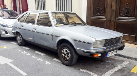 Voiture de collection « Renault 20 TS »