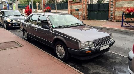 Voiture de collection « Renault 25 Turbo DX »