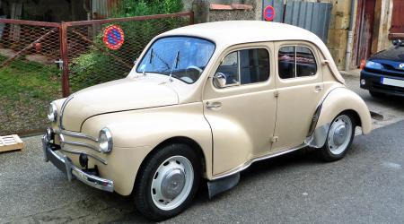 Voiture de collection « Renault 4CV »