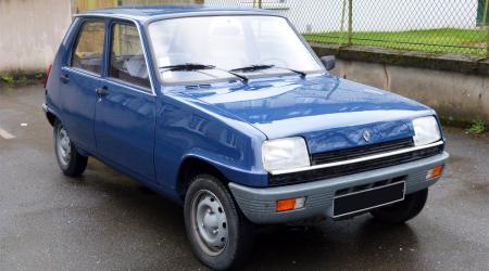 Voiture de collection « Renault 5 L »