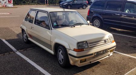 Voiture de collection « Renault 5 GT Turbo »