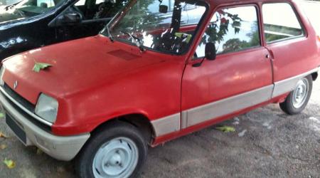 Voiture de collection « Renault 5 GTL »