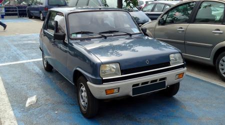 Voiture de collection « Renault 5 TL »