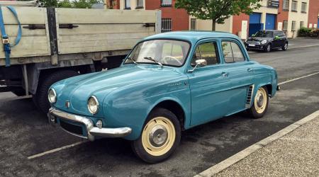 Voiture de collection « Renault Dauphine »