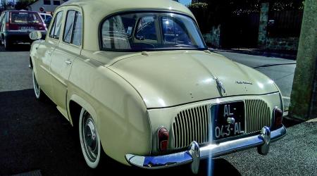 Voiture de collection « Renault Dauphine »