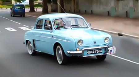 Voiture de collection « Renault Dauphine »