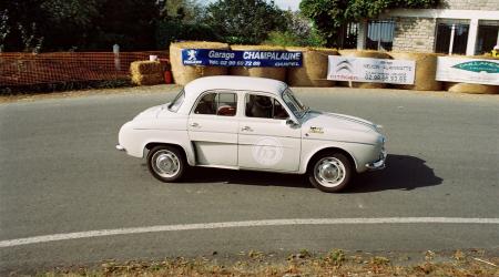 Voiture de collection « Renault Dauphine Gordini »