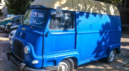 Voiture de collection « Renault Estafette »