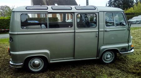 Voiture de collection « Renault Estafette »