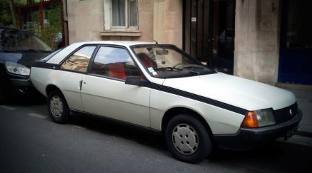 Voiture de collection « Renault Fuego GTS »