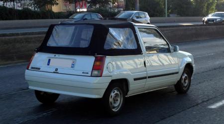 Voiture de collection « Renault Supercinq 