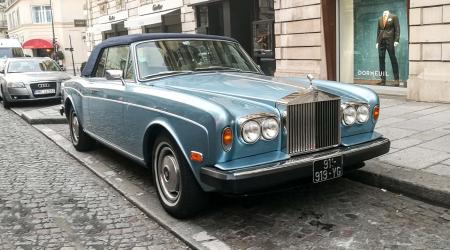 Voiture de collection « Rolls Royce Corniche »