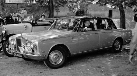 Voiture de collection « Rolls Royce Silver Shadow grise, toit noir »