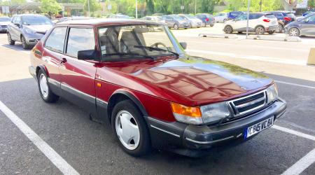 Voiture de collection « Saab 900 S »