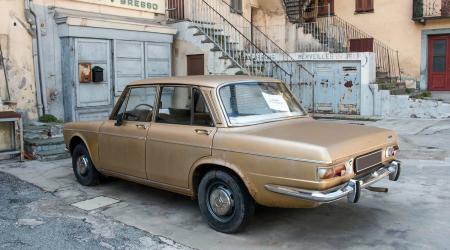 Voiture de collection « Simca 1501 »