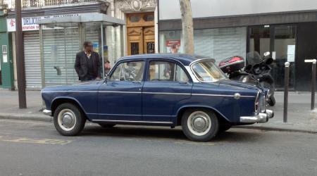 Voiture de collection « Simca Aronde P60 »