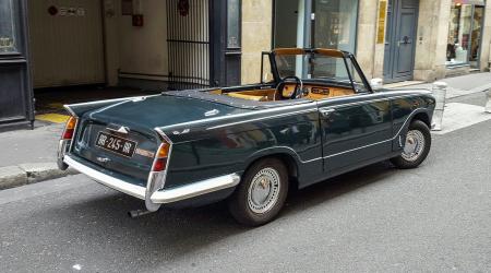 Voiture de collection « Triumph Herald »