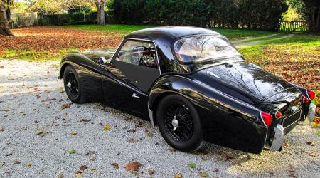 Voiture de collection « Triumph Tr3 »