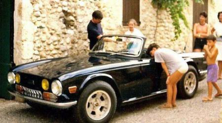 Voiture de collection « Triumph TR6 »