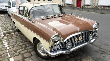 Voiture de collection « Vauxhall Cresta »