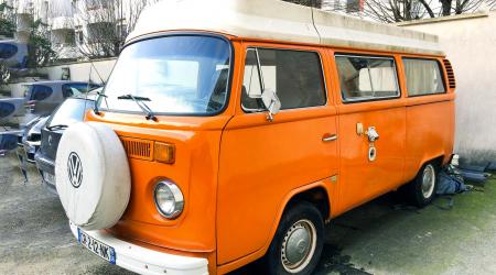 Voiture de collection « Volkswagen Combi T2B »