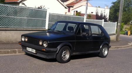 Voiture de collection « Volkswagen Golf 1 Noire »