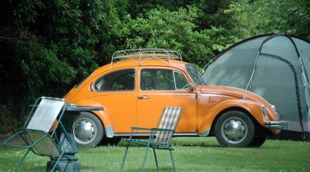 Voiture de collection « Volkswagen Coccinelle orange »