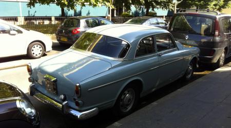 Voiture de collection « Volvo 121 »