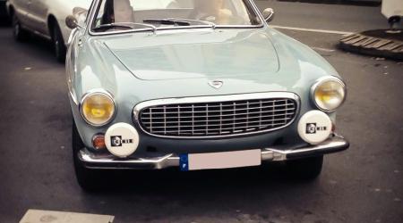 Voiture de collection « Volvo P1800 »