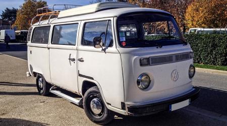 Voiture de collection « Volkswagen Combi T2B »