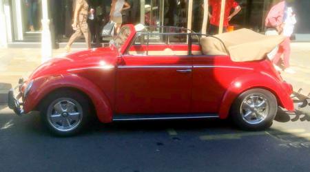 Voiture de collection « Volkswagen Coccinelle Cabriolet »