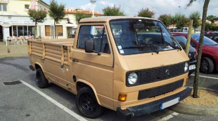 Voiture de collection « Volkswagen Transporter Pickup »