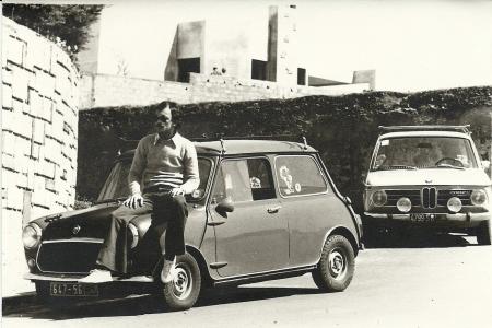 Voiture de collection « Austin et BMW 2002 »