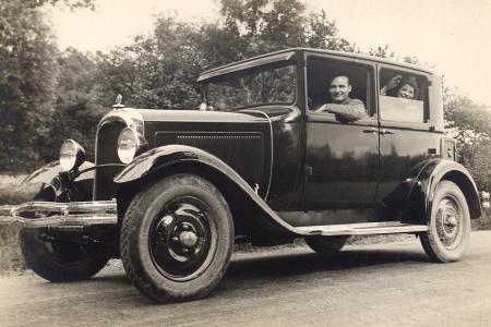 Voiture de collection « Citroën C4 en 1931 »