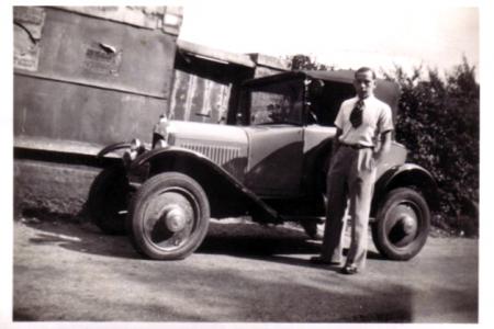 Voiture de collection « Citroën Trèfle »