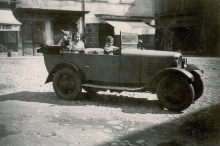 Voiture de collection « Peugeot type 190 »