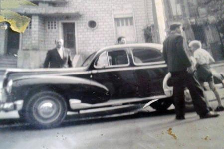 Voiture de collection « Peugeot 203 »